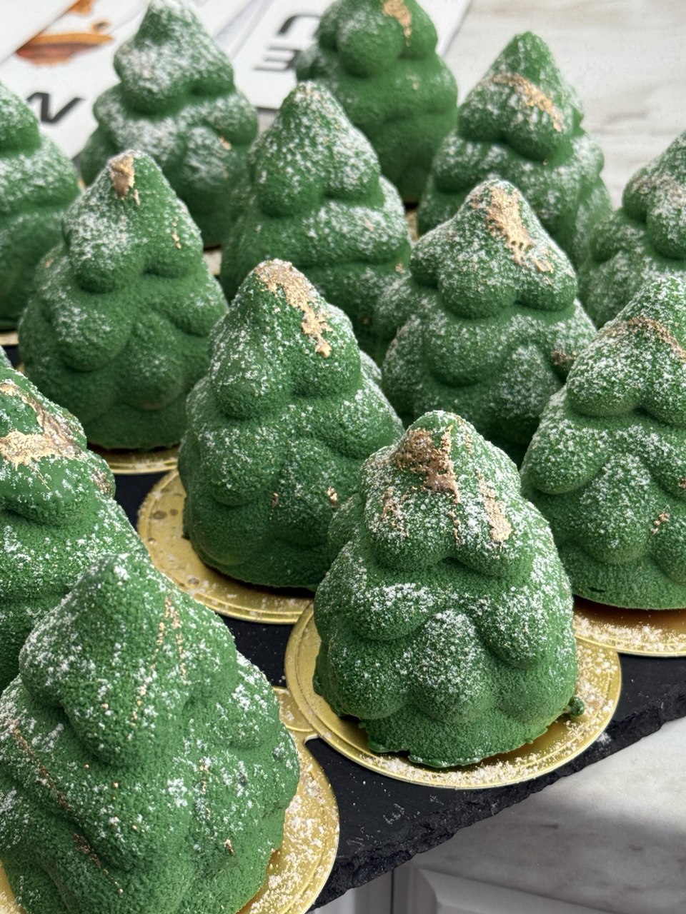 Mousse Christmas Trees Set
